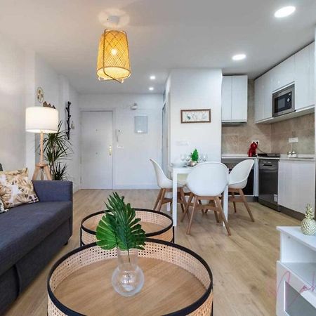 Apartamento 2 en Estadio del Sevilla, 3 habitaciones y metro Exterior foto
