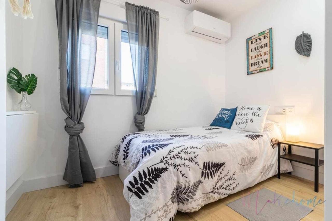 Apartamento 2 en Estadio del Sevilla, 3 habitaciones y metro Exterior foto