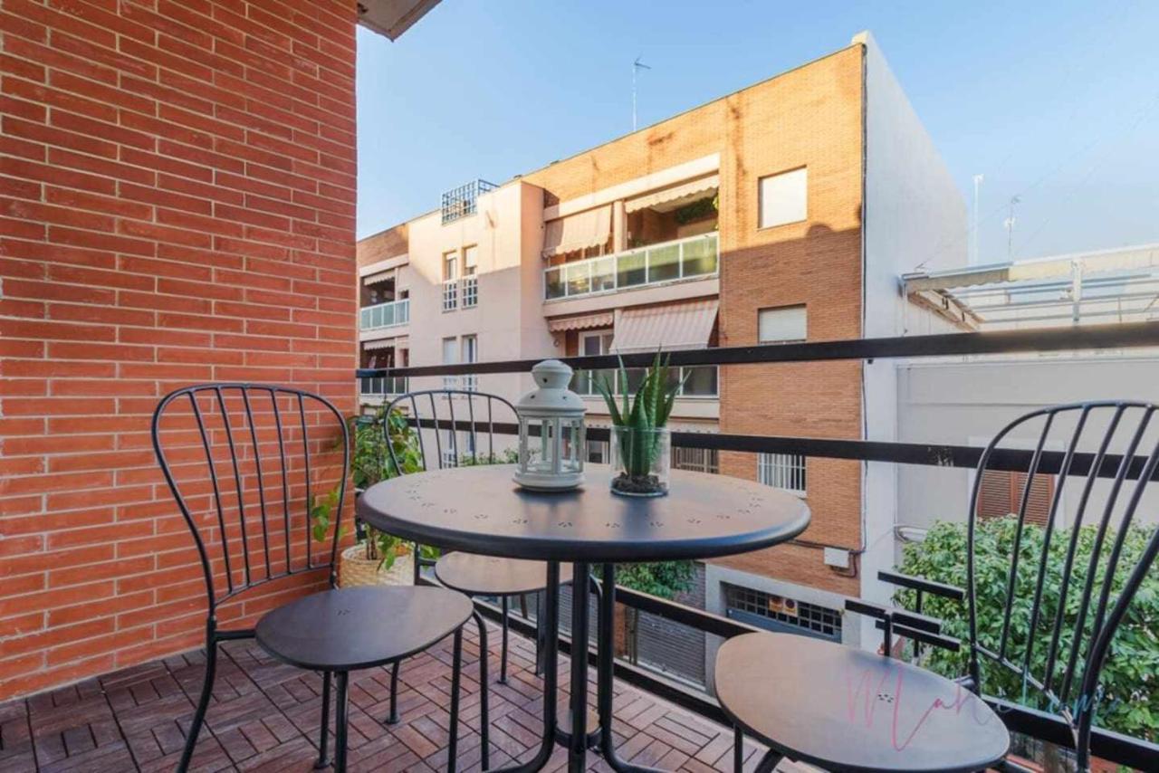 Apartamento 2 en Estadio del Sevilla, 3 habitaciones y metro Exterior foto