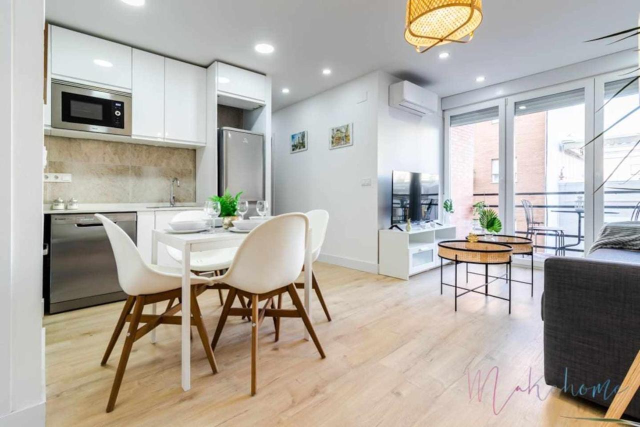 Apartamento 2 en Estadio del Sevilla, 3 habitaciones y metro Exterior foto