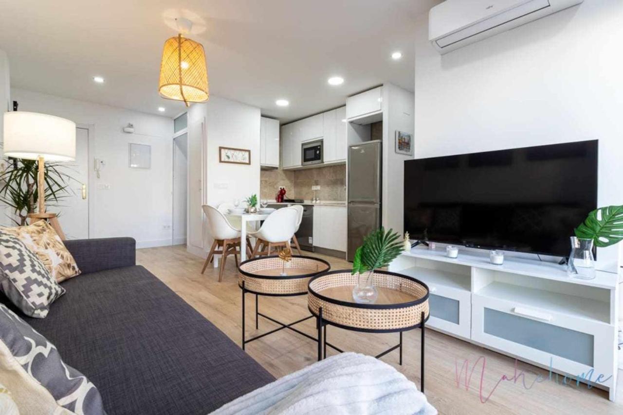 Apartamento 2 en Estadio del Sevilla, 3 habitaciones y metro Exterior foto