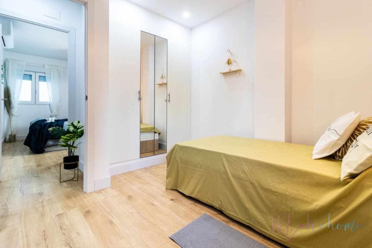 Apartamento 2 en Estadio del Sevilla, 3 habitaciones y metro Exterior foto