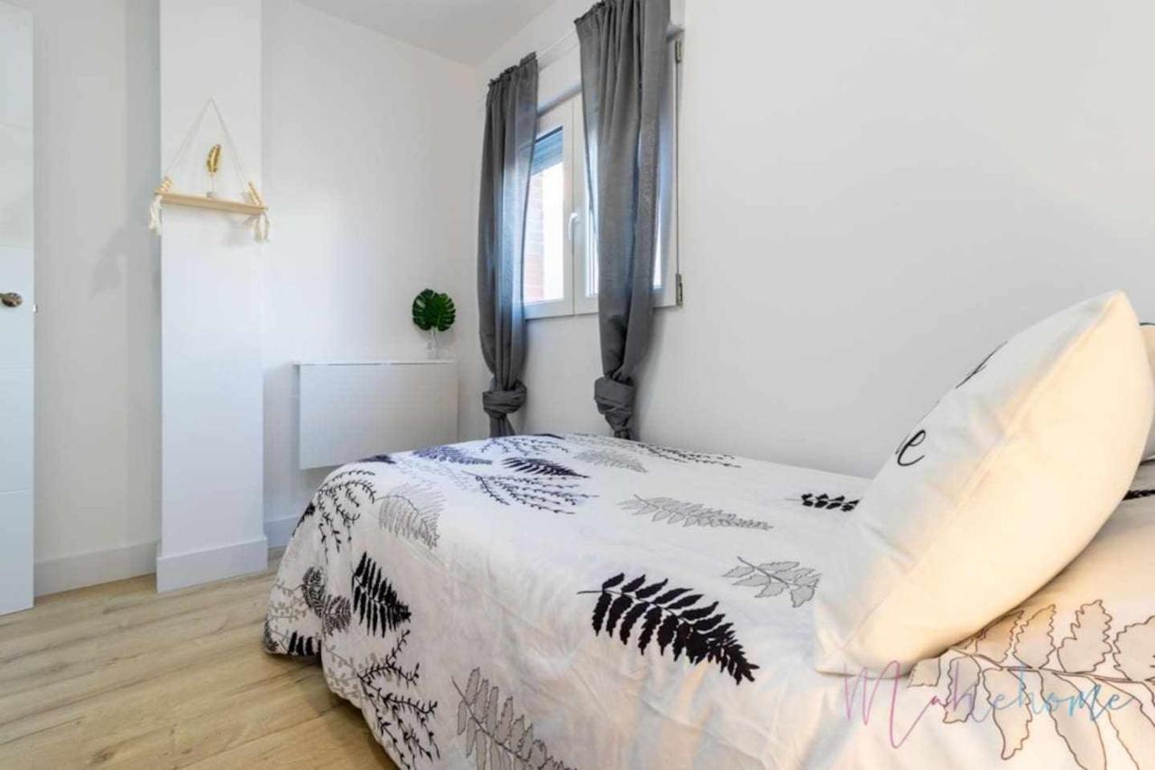 Apartamento 2 en Estadio del Sevilla, 3 habitaciones y metro Exterior foto